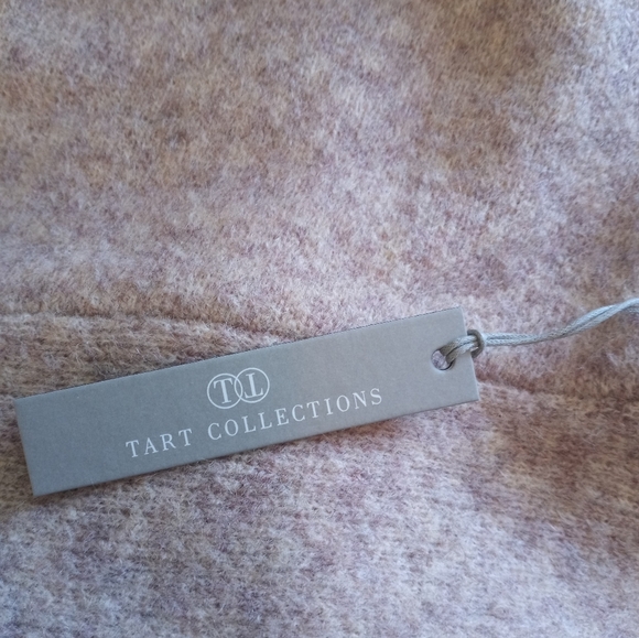 Tart Collections Neutral Taupe Soft Casual Comfy Cozy Classic V Neck Sweater M - Picture 5 of 6